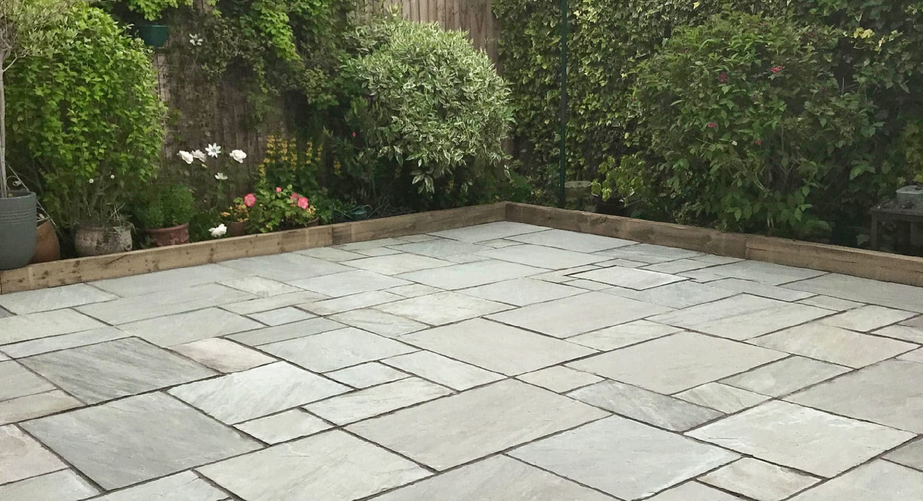 The top 5 Outdoor Natural Stone Pavers and Tiles